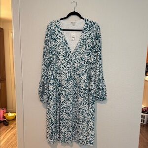 Elegant Teal and White Women's Dress